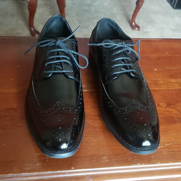 Stacy Adams Glossy Black Derbys - Picture 1 of 5
